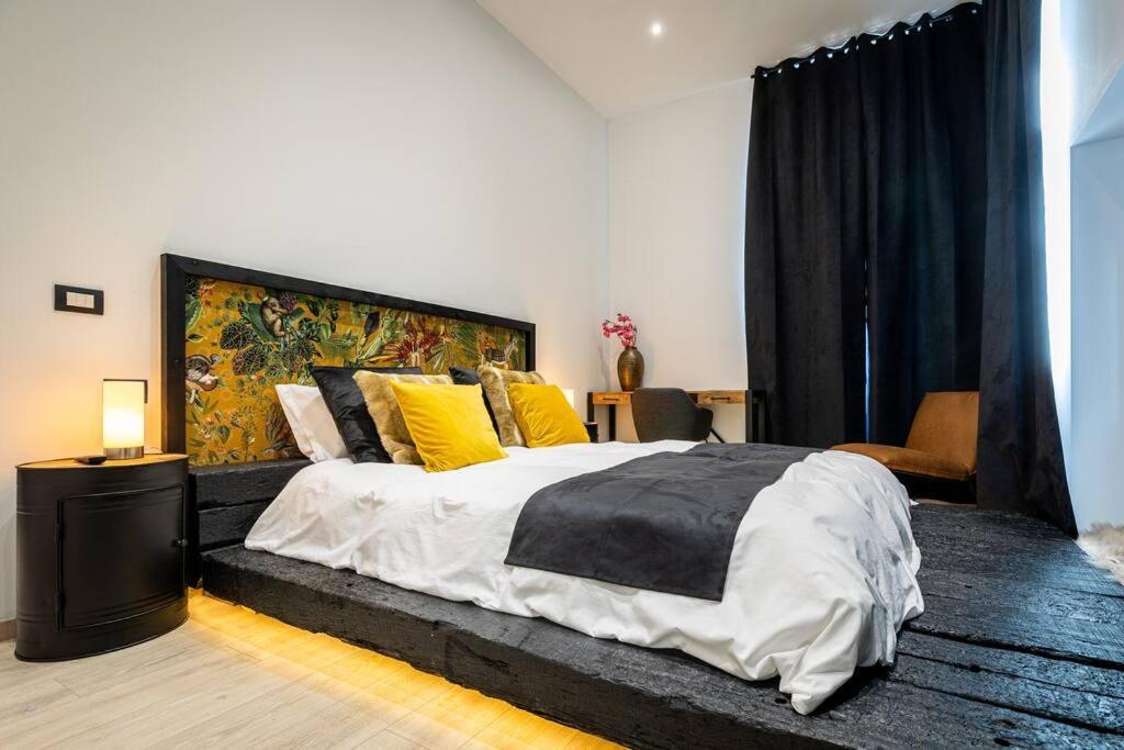 White Castle - Charleroi Airport Bed & Breakfast Ngoại thất bức ảnh