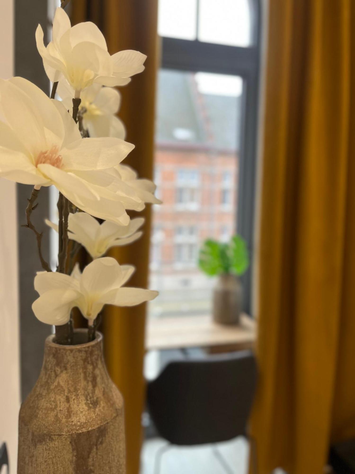 White Castle - Charleroi Airport Bed & Breakfast Ngoại thất bức ảnh